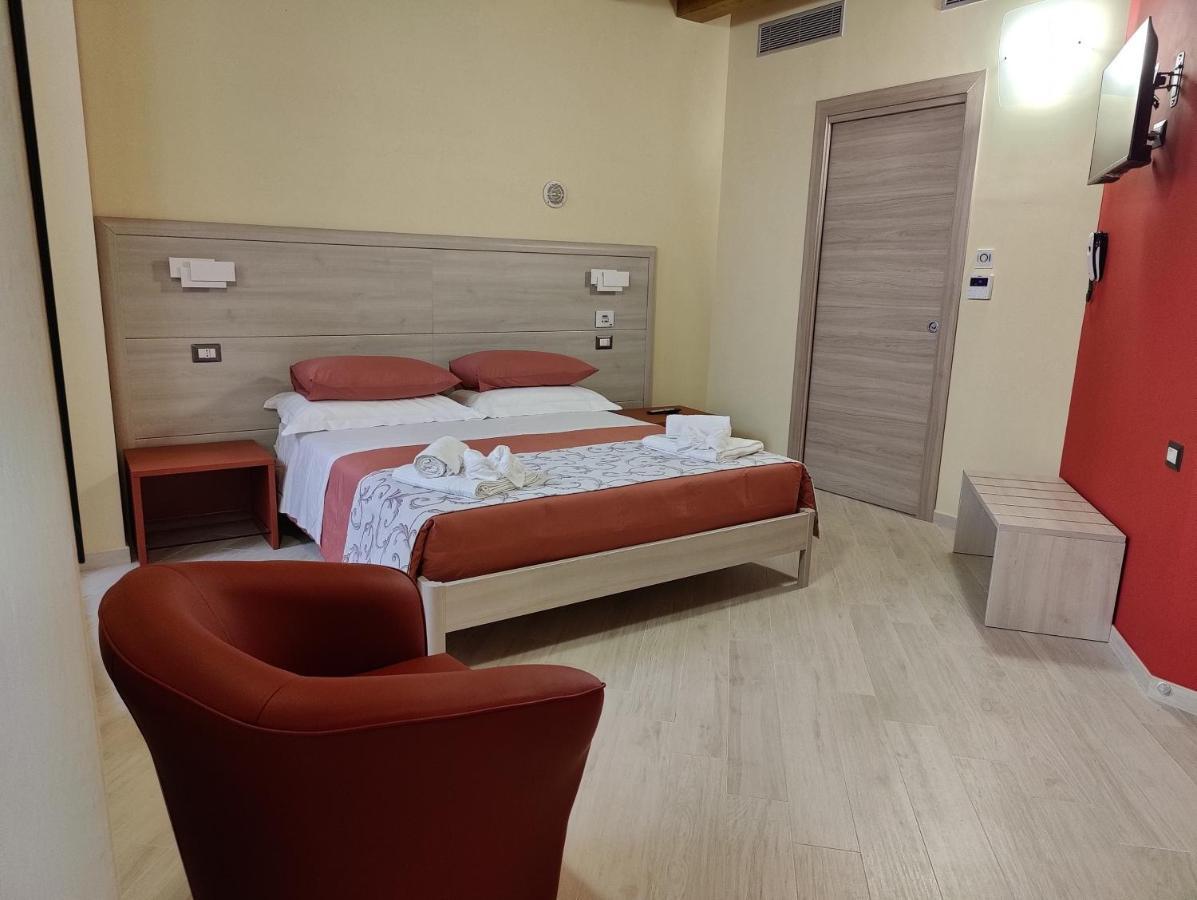 Dimora Del Corso Otel Rotonda Dış mekan fotoğraf