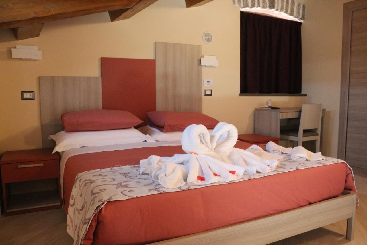 Dimora Del Corso Otel Rotonda Dış mekan fotoğraf