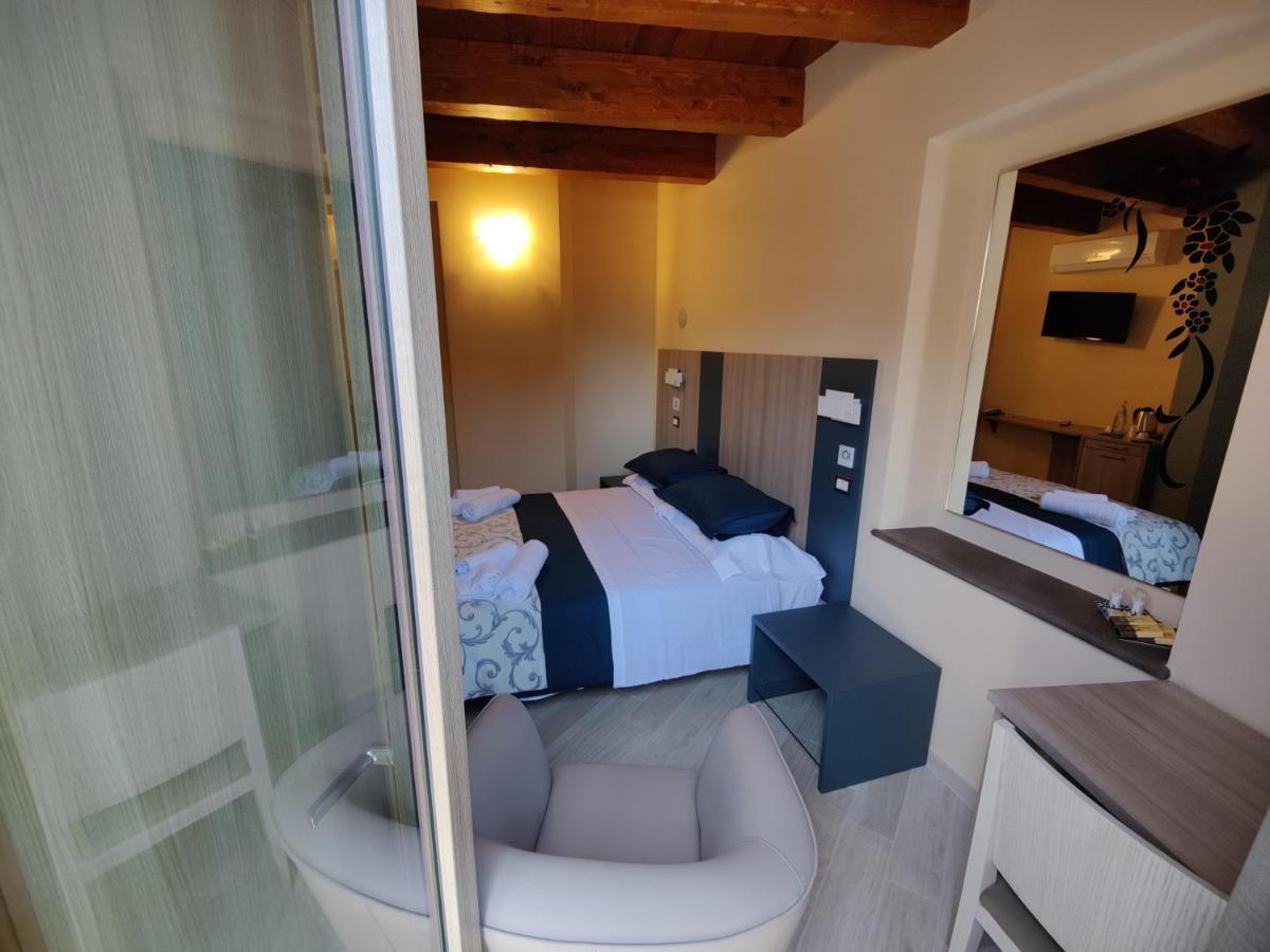 Dimora Del Corso Otel Rotonda Dış mekan fotoğraf
