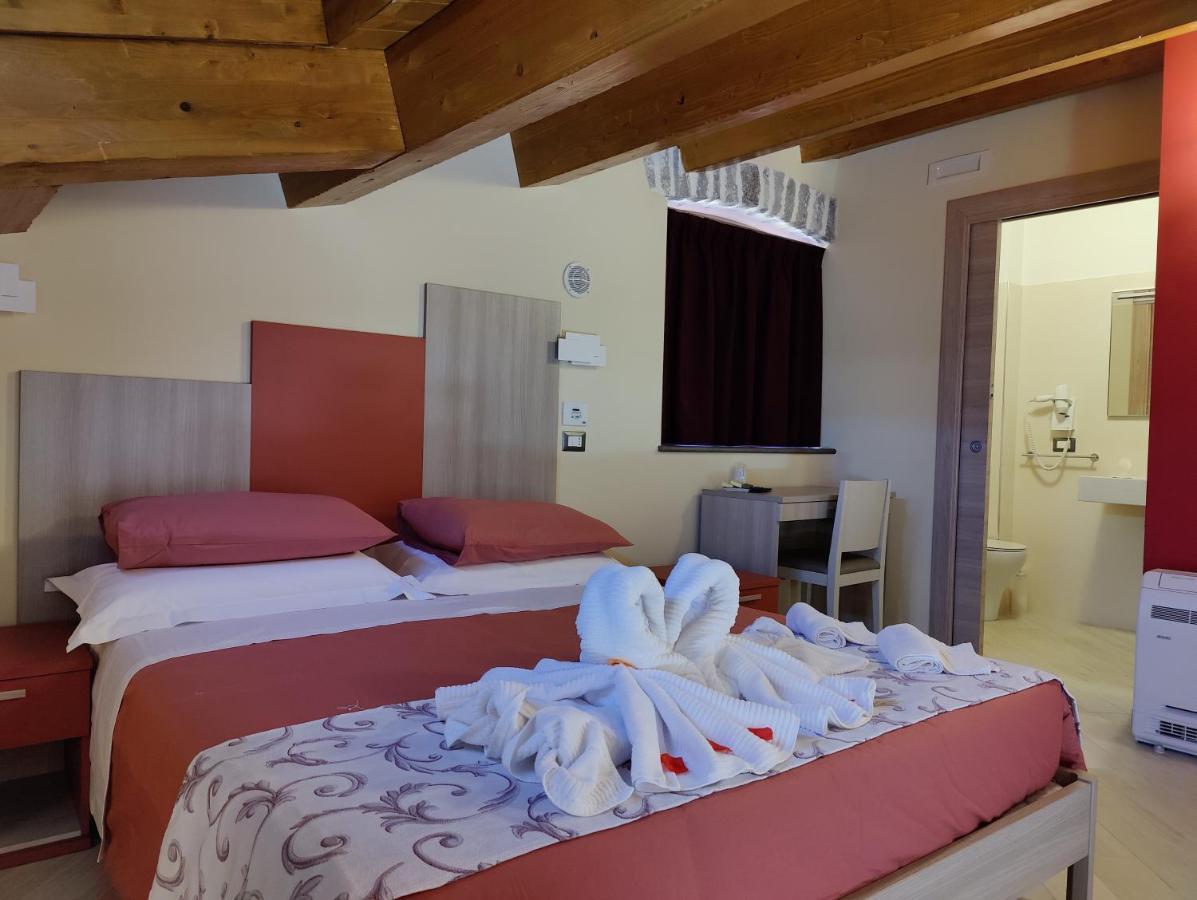 Dimora Del Corso Otel Rotonda Dış mekan fotoğraf